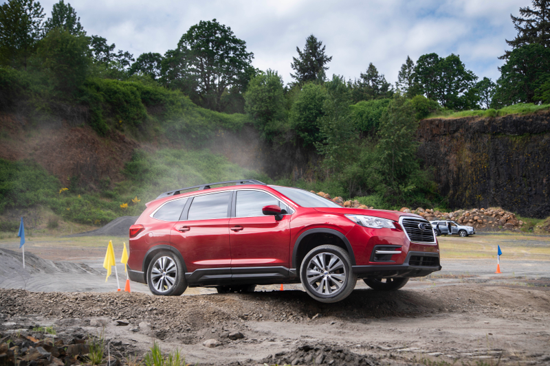 Illustration for article titled The 2019 Subaru Ascent Is The Three-Row SUV That Actually Feels Like A Subaru